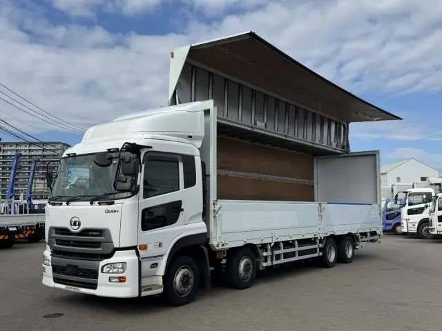 UD クオン QPG-CG5ZA(8x4)の写真1