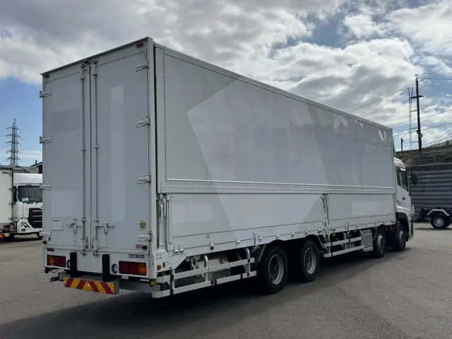 UD クオン QPG-CG5ZA(8x4)の写真3