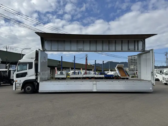 UD クオン QPG-CG5ZA(8x4)の写真5