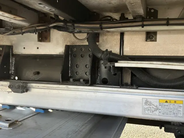 いすゞ フォワード TKG-FRR90T2(2WD)の写真15