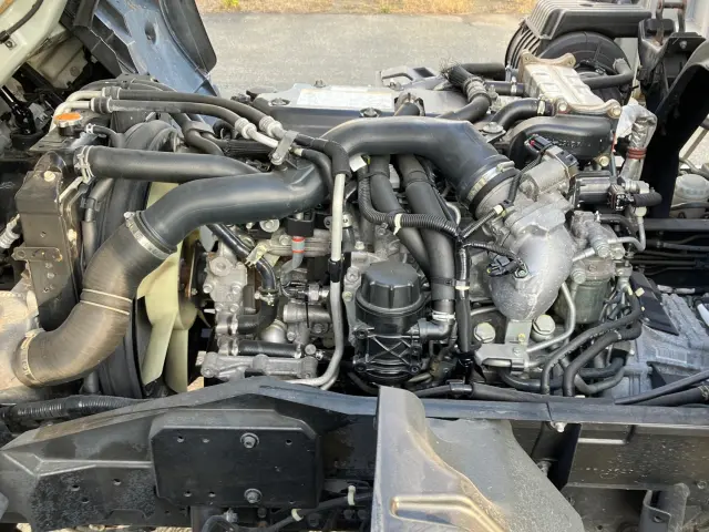 いすゞ フォワード TKG-FRR90T2(2WD)の写真18