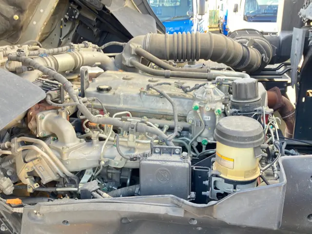 日野 プロフィア 2DG-FW1AHG(8x4)の写真16