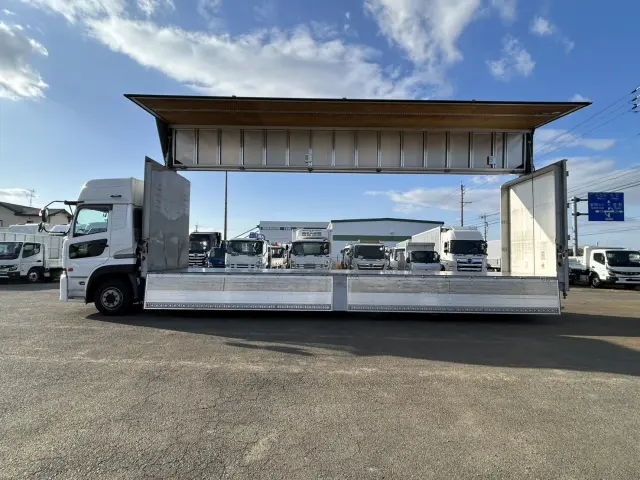 ＵＤ クオン QPG-CG5ZA(8x4)の写真5