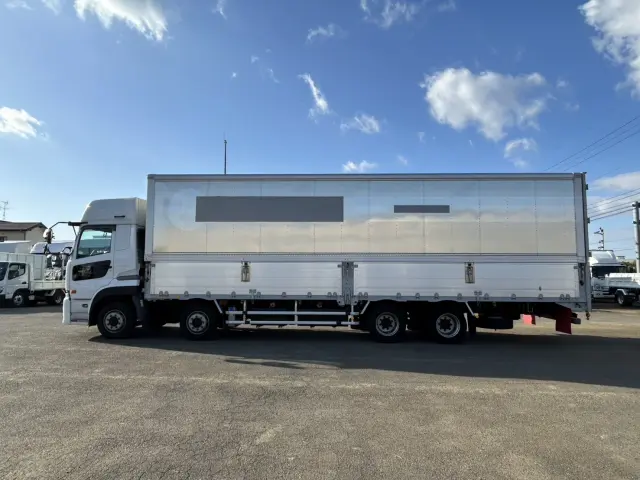 ＵＤ クオン QPG-CG5ZA(8x4)の写真7