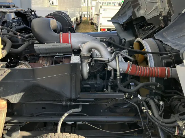 ＵＤ クオン QPG-CG5ZA(8x4)の写真17