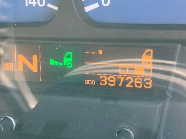 ＵＤ クオン QPG-CG5ZA(8x4)の写真21