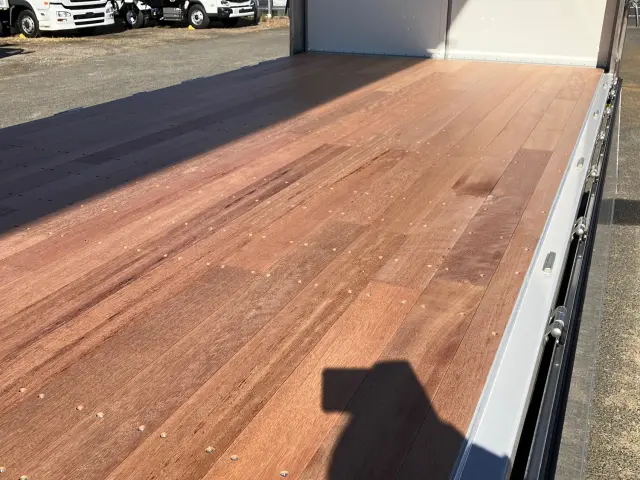 日野 プロフィア 2DG-FW1AHC(8x4)の写真12