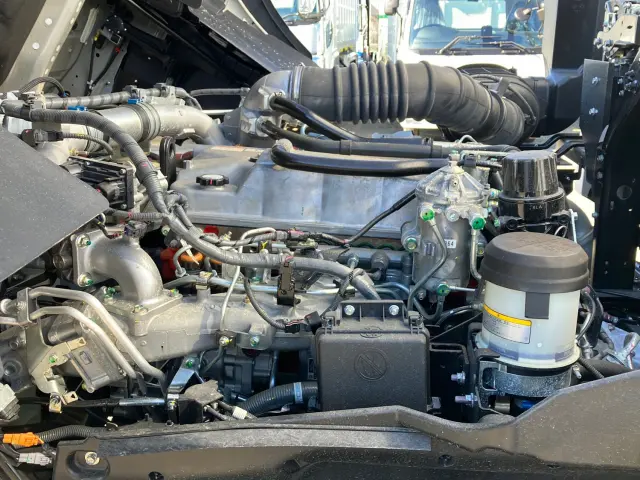 日野 プロフィア 2DG-FW1AHC(8x4)の写真16