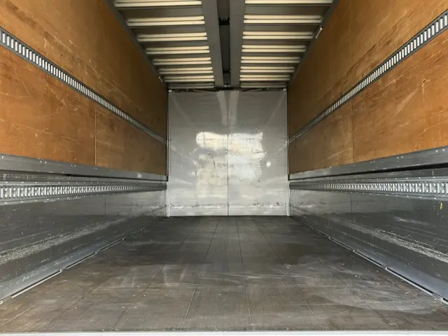 日野 レンジャー 2KG-FD2ABA(2WD)の写真10