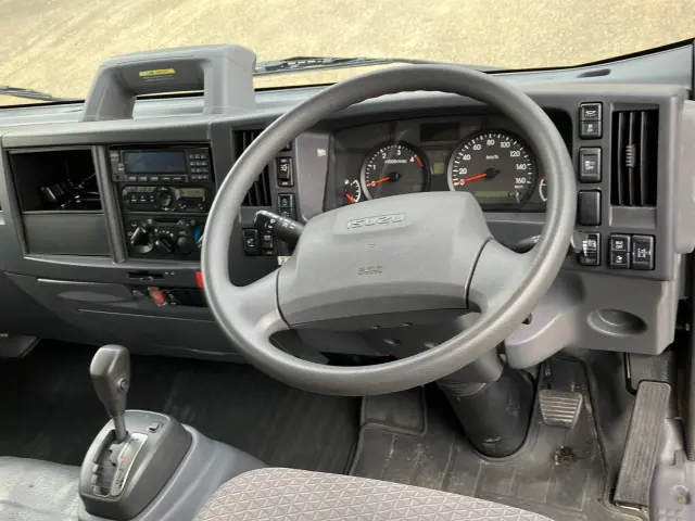 いすゞ エルフ 2RG-NPR88YN(2WD)の写真20