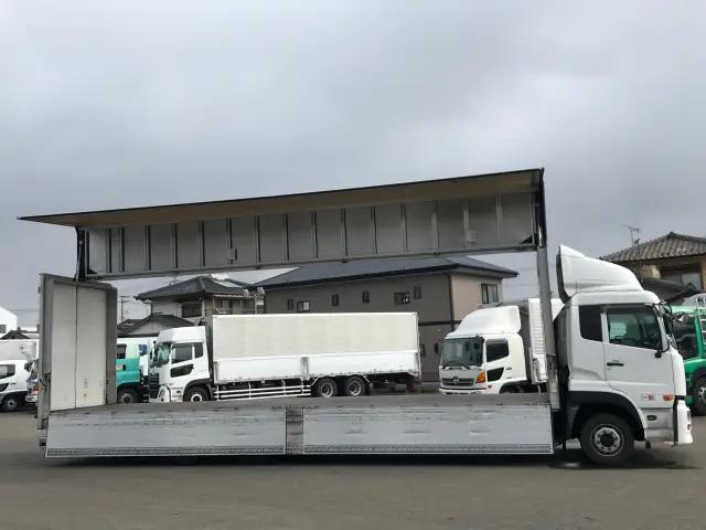 ＵＤ クオン QPG-CG5ZA(8x4)の写真6