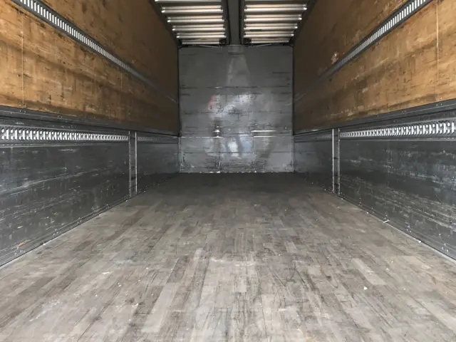 ＵＤ クオン QPG-CG5ZA(8x4)の写真10