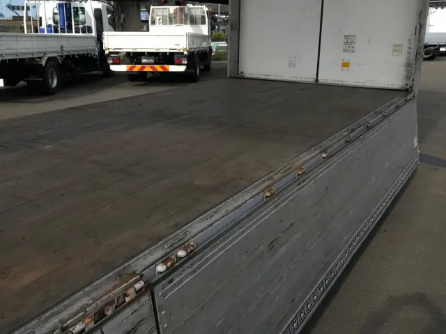 ＵＤ クオン QPG-CG5ZA(8x4)の写真12