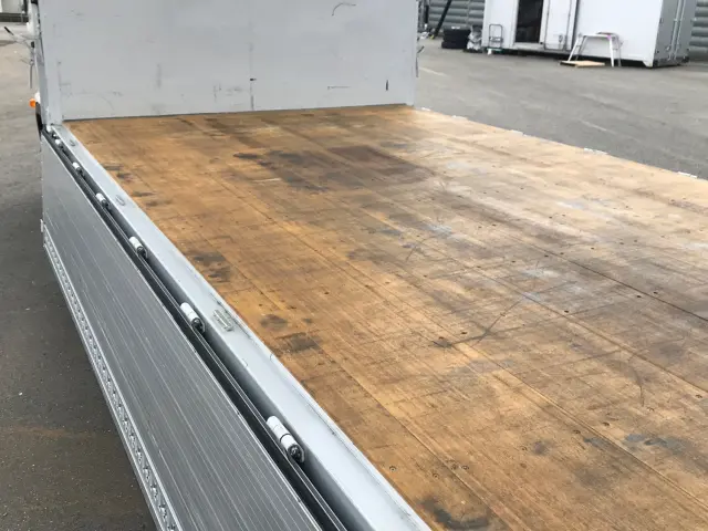 日野 レンジャー 2KG-FD2ABG(2WD)の写真11