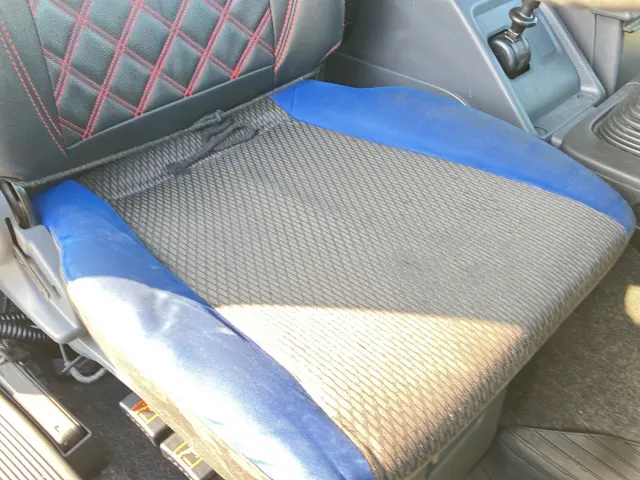 いすゞ ギガ 2PG-CYJ77C(8x4)の写真21