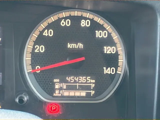 いすゞ ギガ 2PG-CYJ77C(8x4)の写真24