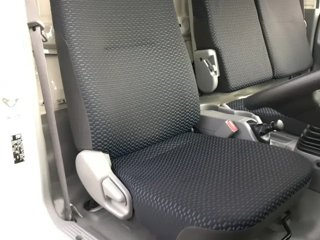 日野 デュトロ 2RG-XZU712M(2WD)の写真18