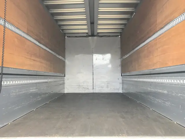 日野 レンジャー 2PG-FD2ABG(2WD)の写真10