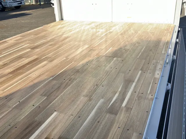 三菱 ファイター 2KG-FK65F(2WD)の写真12