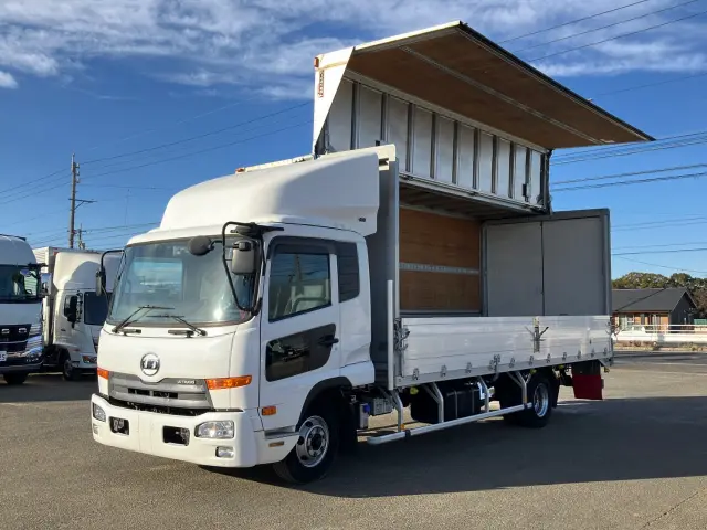 ＵＤ コンドル TKG-MK38L(2WD)の写真1