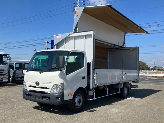 トヨタ ダイナ 2KG-XZU730(2WD)の写真1