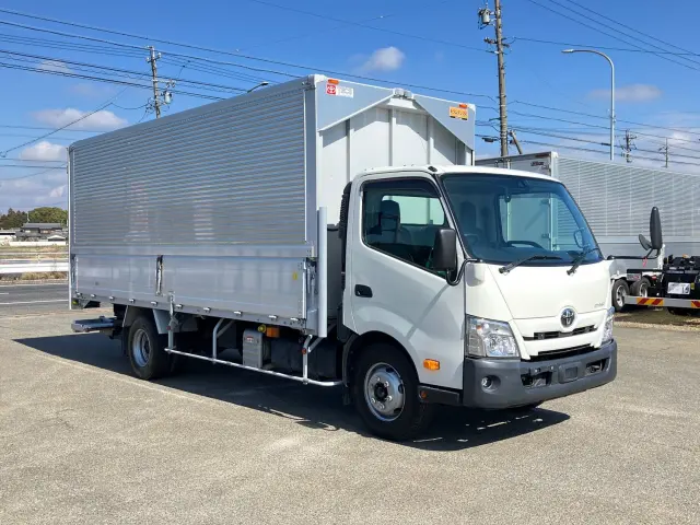 トヨタ ダイナ 2KG-XZU730(2WD)の写真2