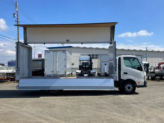 トヨタ ダイナ 2KG-XZU730(2WD)の写真6