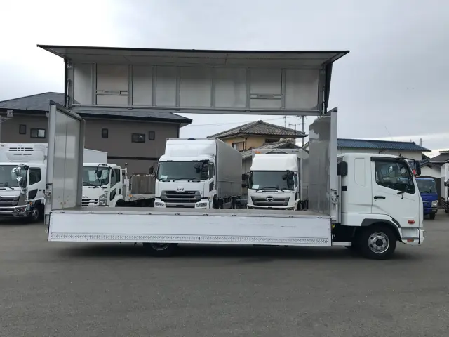 三菱 ファイター 2KG-FK62F(2WD)の写真6