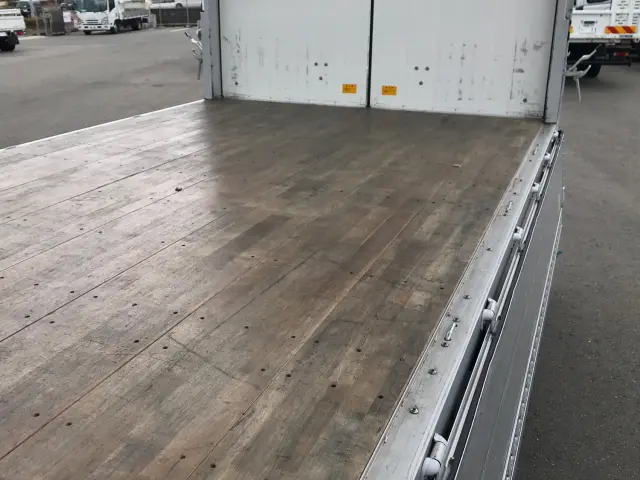 三菱 ファイター 2KG-FK62F(2WD)の写真12