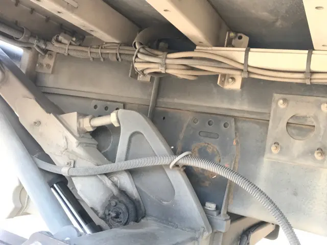 ＵＤ コンドル BDG-MK36D(2WD)の写真17