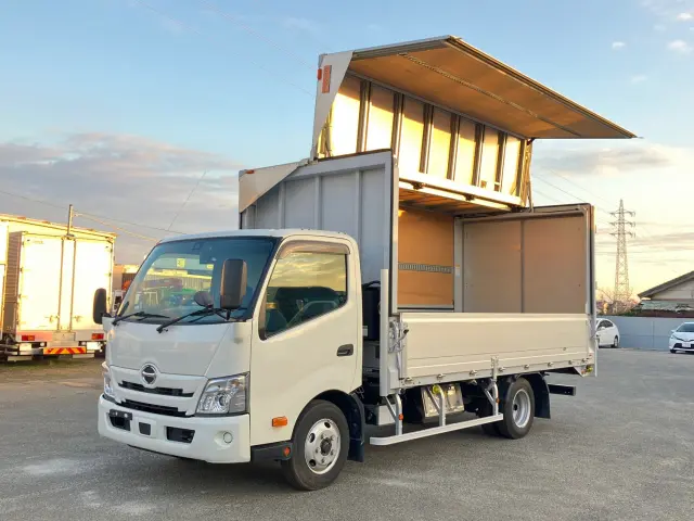 日野 デュトロ 2RG-XZC710M(2WD)の写真1