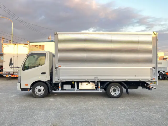 日野 デュトロ 2RG-XZC710M(2WD)の写真7