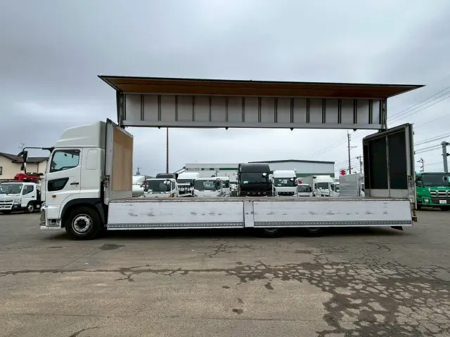 日野 プロフィア 2DG-FR1EHG(6x2)の写真5