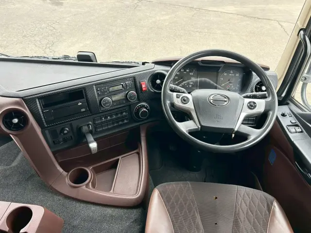 日野 プロフィア 2DG-FR1EHG(6x2)の写真20