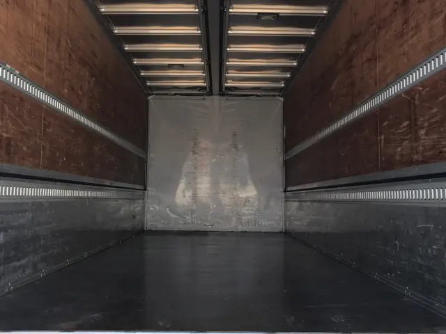 いすゞ フォワード TKG-FRR90S2(2WD)の写真10