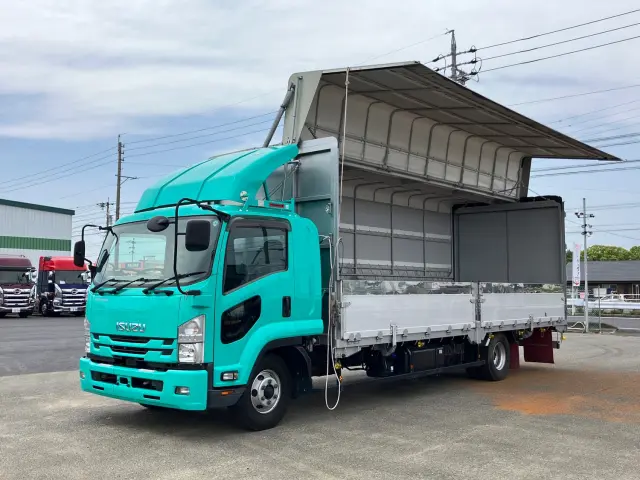 いすゞ フォワード 2RG-FRR90T2(2WD)の写真1
