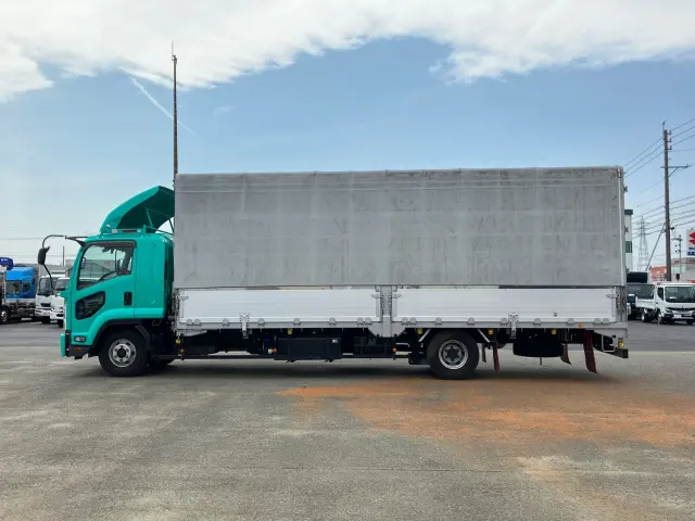 いすゞ フォワード 2RG-FRR90T2(2WD)の写真7