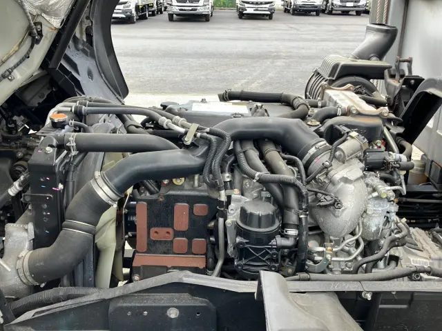 いすゞ フォワード 2RG-FRR90T2(2WD)の写真16