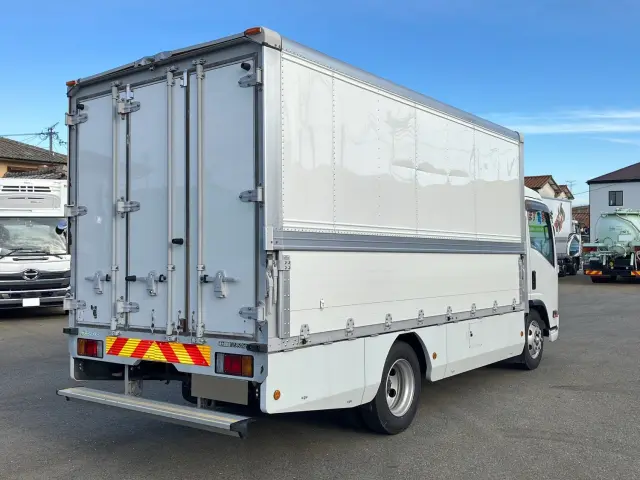 いすゞ エルフ TPG-NPR85AN(2WD)の写真3