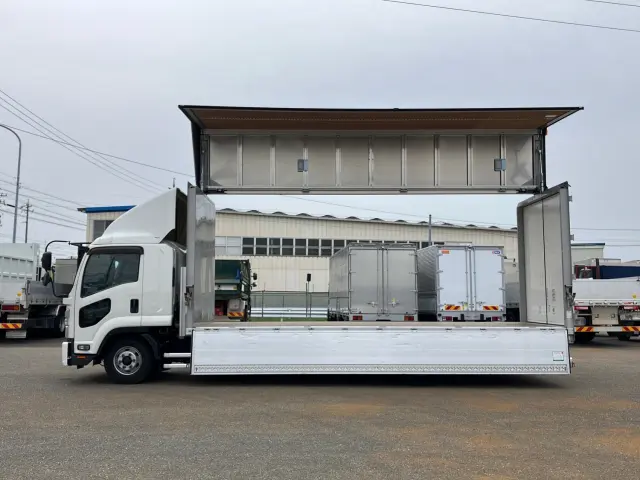 いすゞ フォワード 2RG-FRR90T2(2WD)の写真5