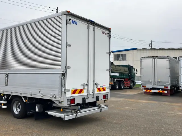 いすゞ フォワード 2RG-FRR90T2(2WD)の写真14