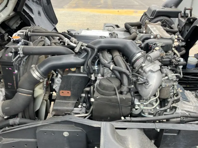 いすゞ フォワード 2RG-FRR90T2(2WD)の写真19