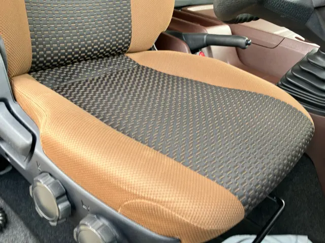 日野 レンジャー 2KG-FD2ABG(2WD)の写真18