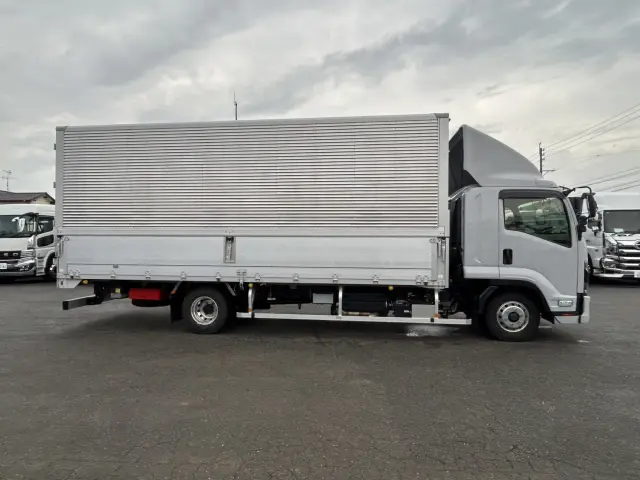 UD コンドル 2PG-BRR90T4(2WD)の写真8