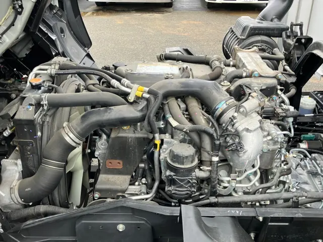 UD コンドル 2PG-BRR90T4(2WD)の写真16