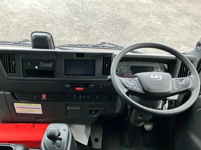 UD コンドル 2PG-BRR90T4(2WD)の写真20
