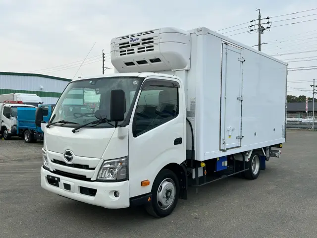 日野 デュトロ 2RG-XZU710M(2WD)の写真1