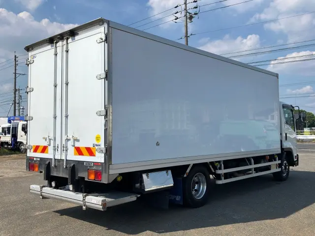 いすゞ フォワード 2PG-FTR90V2(2WD)の写真3