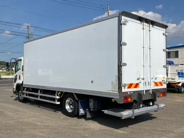 いすゞ フォワード 2PG-FTR90V2(2WD)の写真4