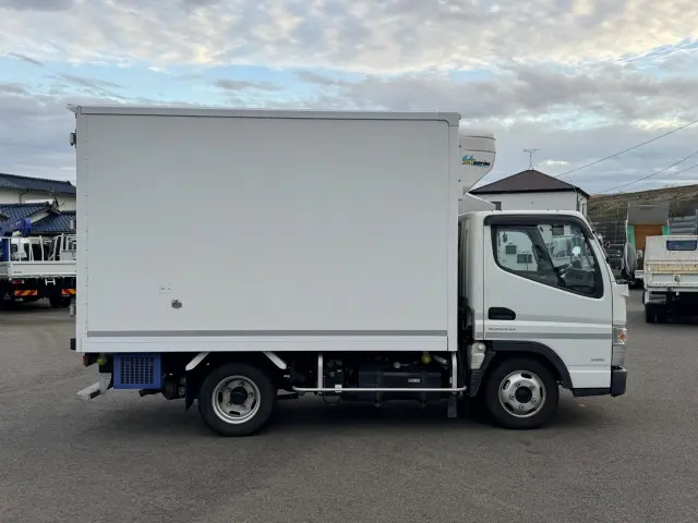 三菱 キャンター 2RG-FBA20(2WD)の写真6